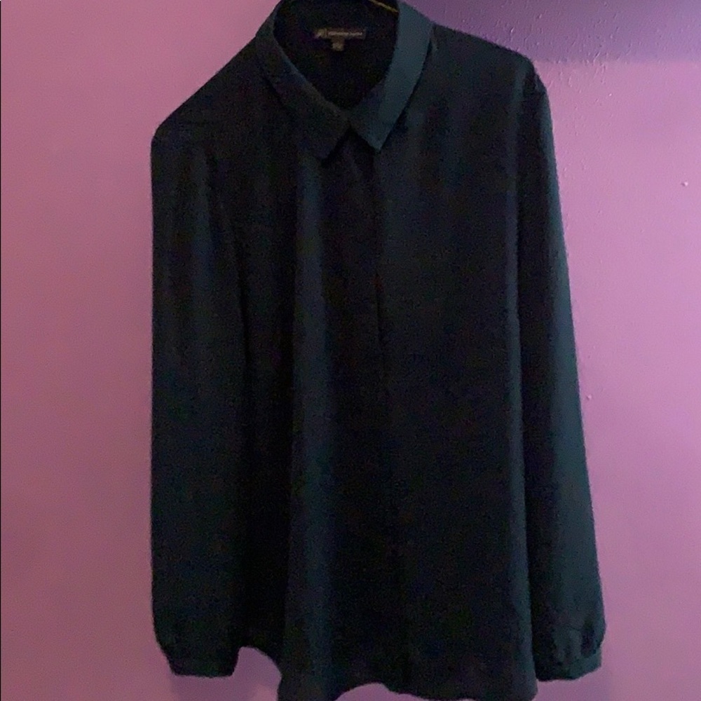 Gorgeous hunter green blouse by adrianna pappell.